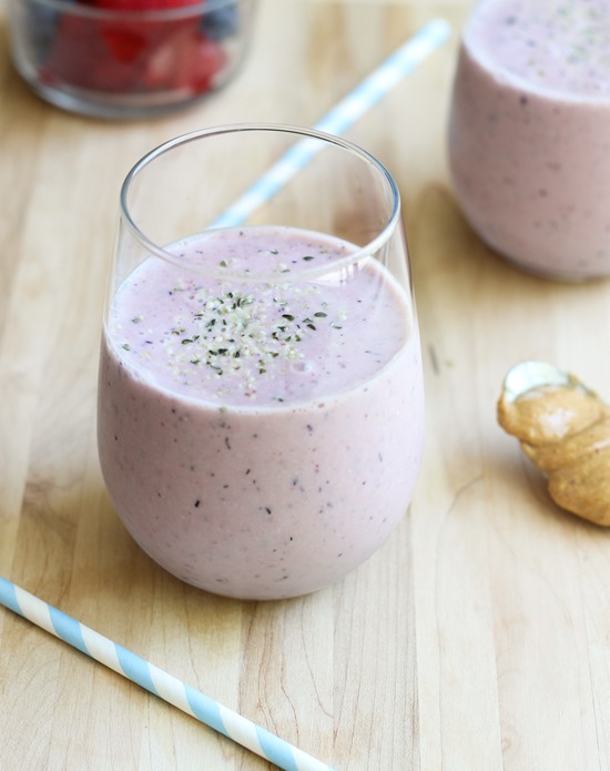peanut-butter-and-jelly-smoothie-_th_thumb